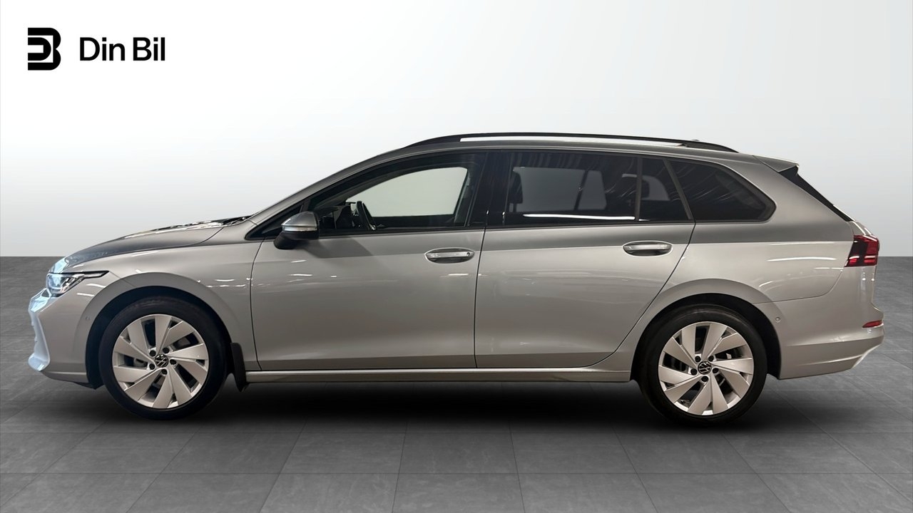 Volkswagen Golf 1.5 eTSI 2025, bild 2/12