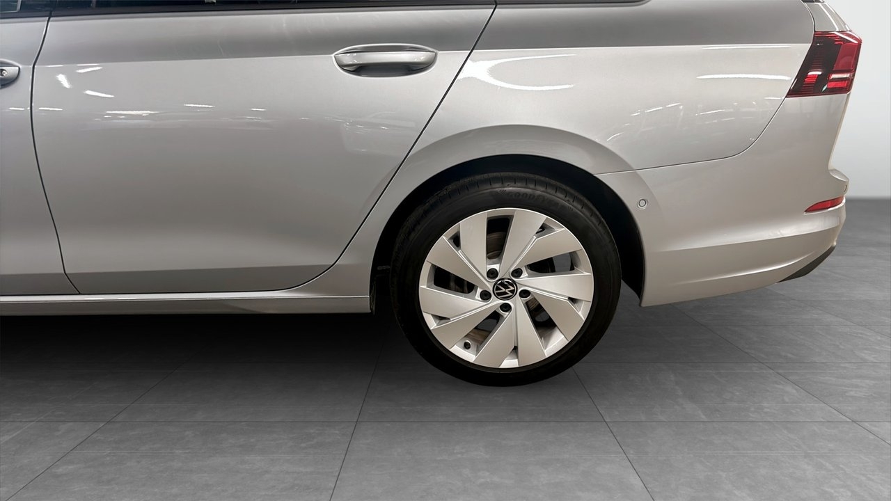 Volkswagen Golf 1.5 eTSI 2025, bild 6/12