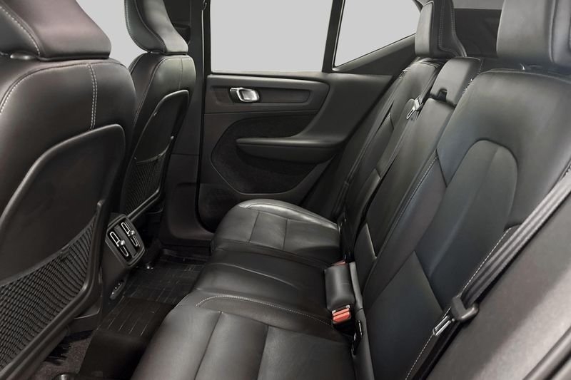 Volvo XC40 D3 Inscription 2019, kuva 9/10