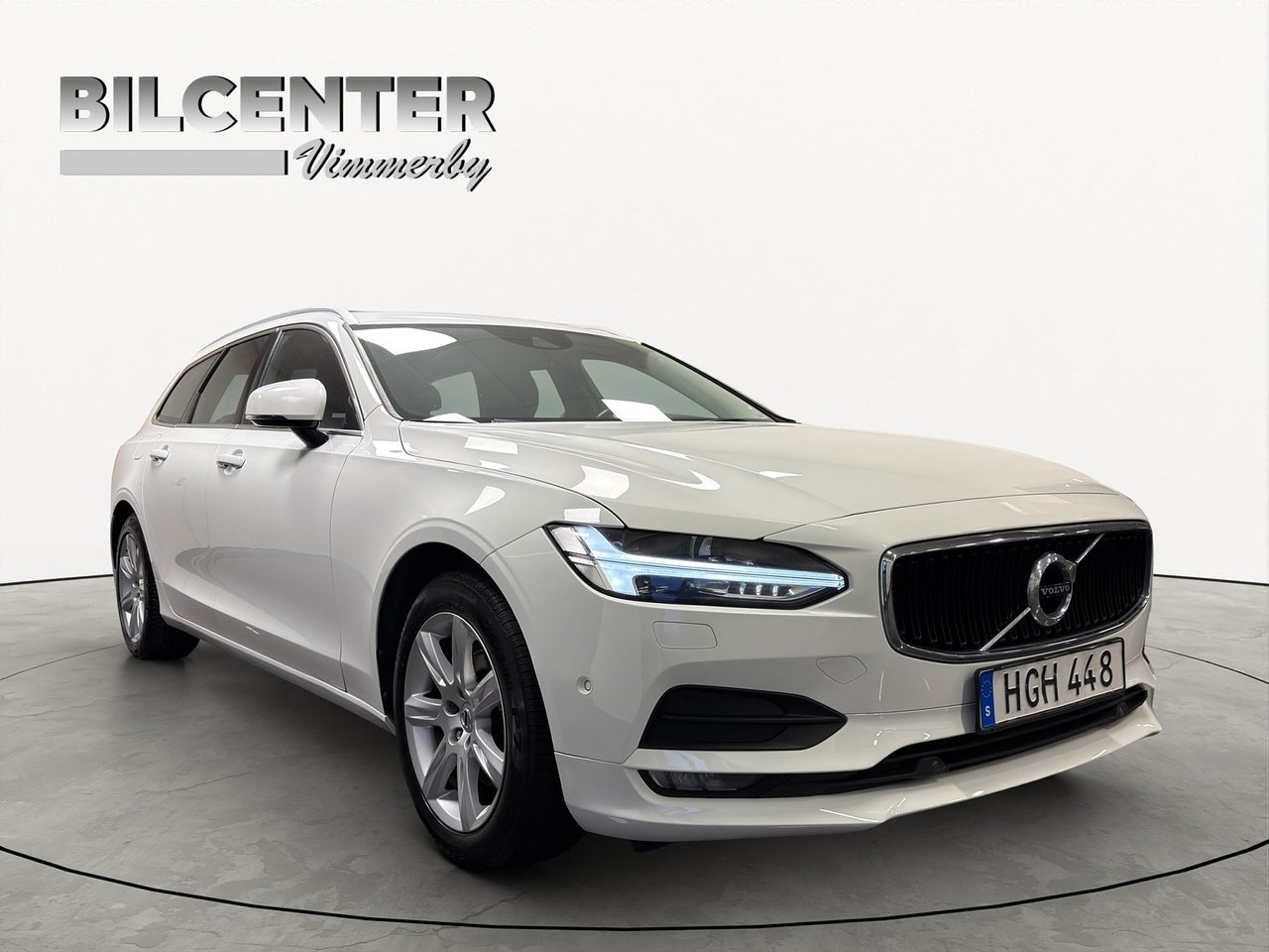 Volvo V90 D4