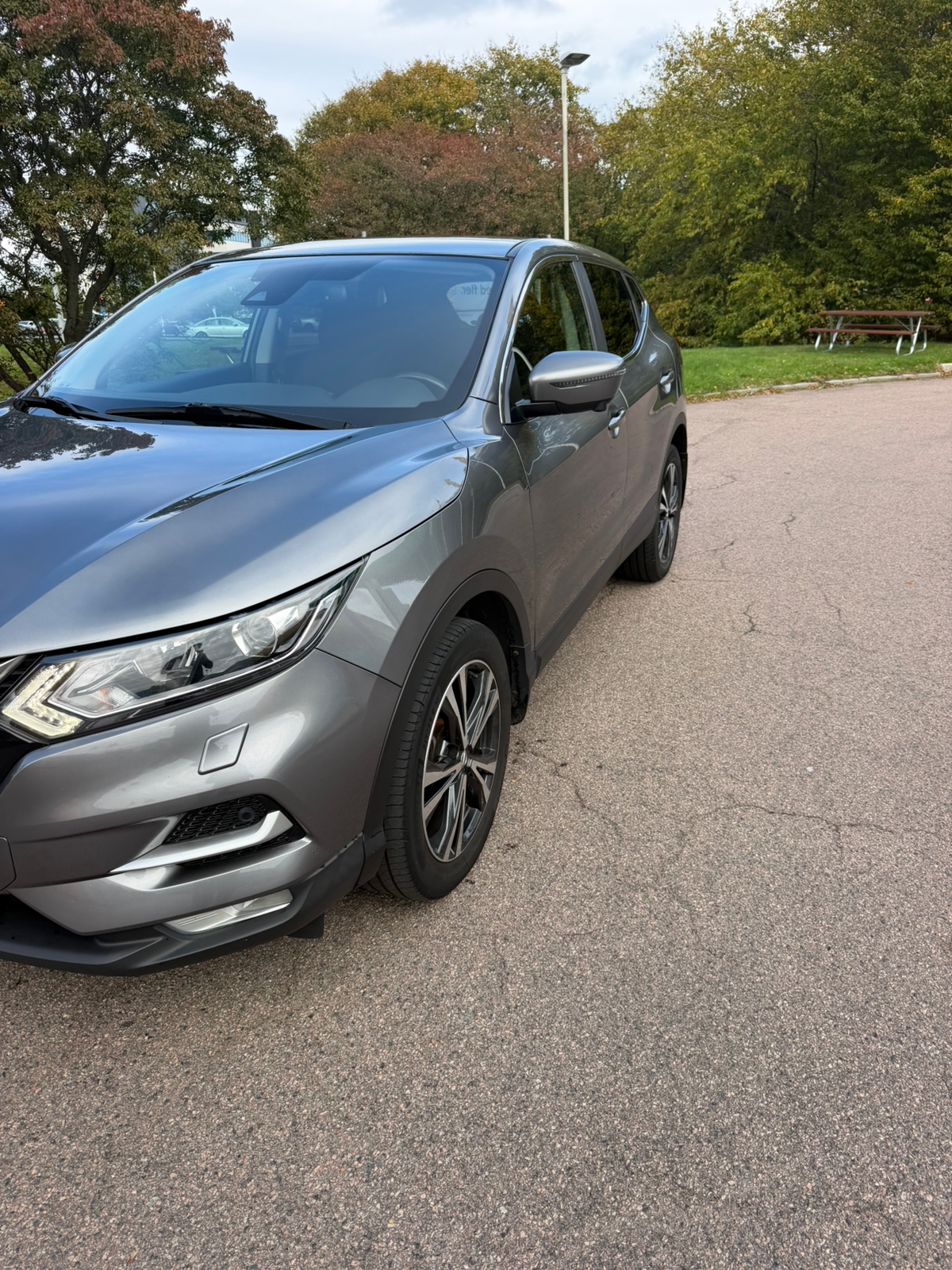 Nissan Qashqai 1.3 DIG-T 2021, bild 2/10