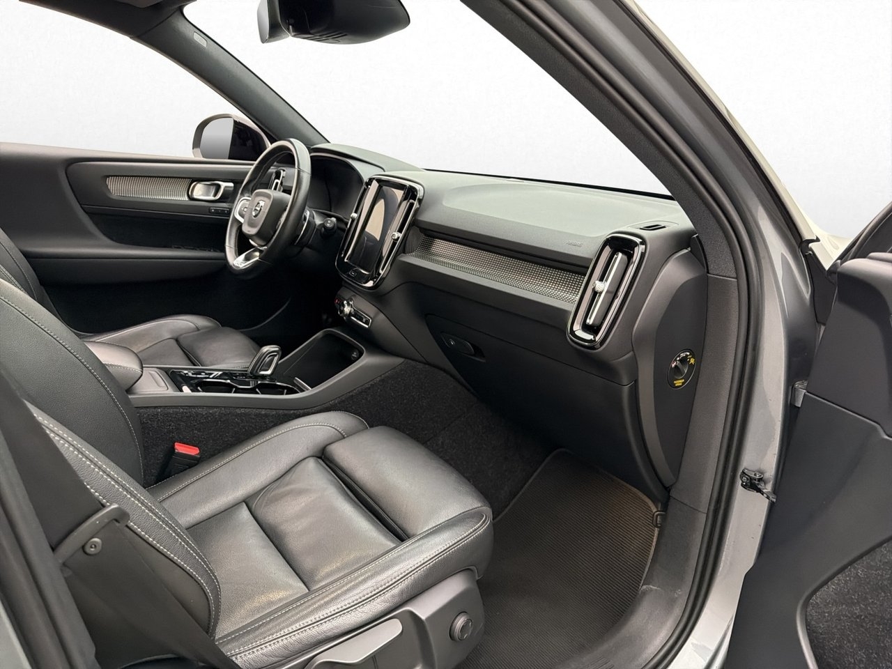 Volvo XC40 T5 R Design 2019, kuva 37/37