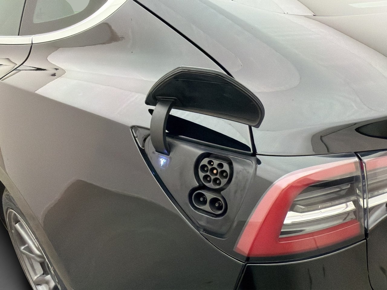 Tesla Model 3 Long Range 2019, kuva 10/10
