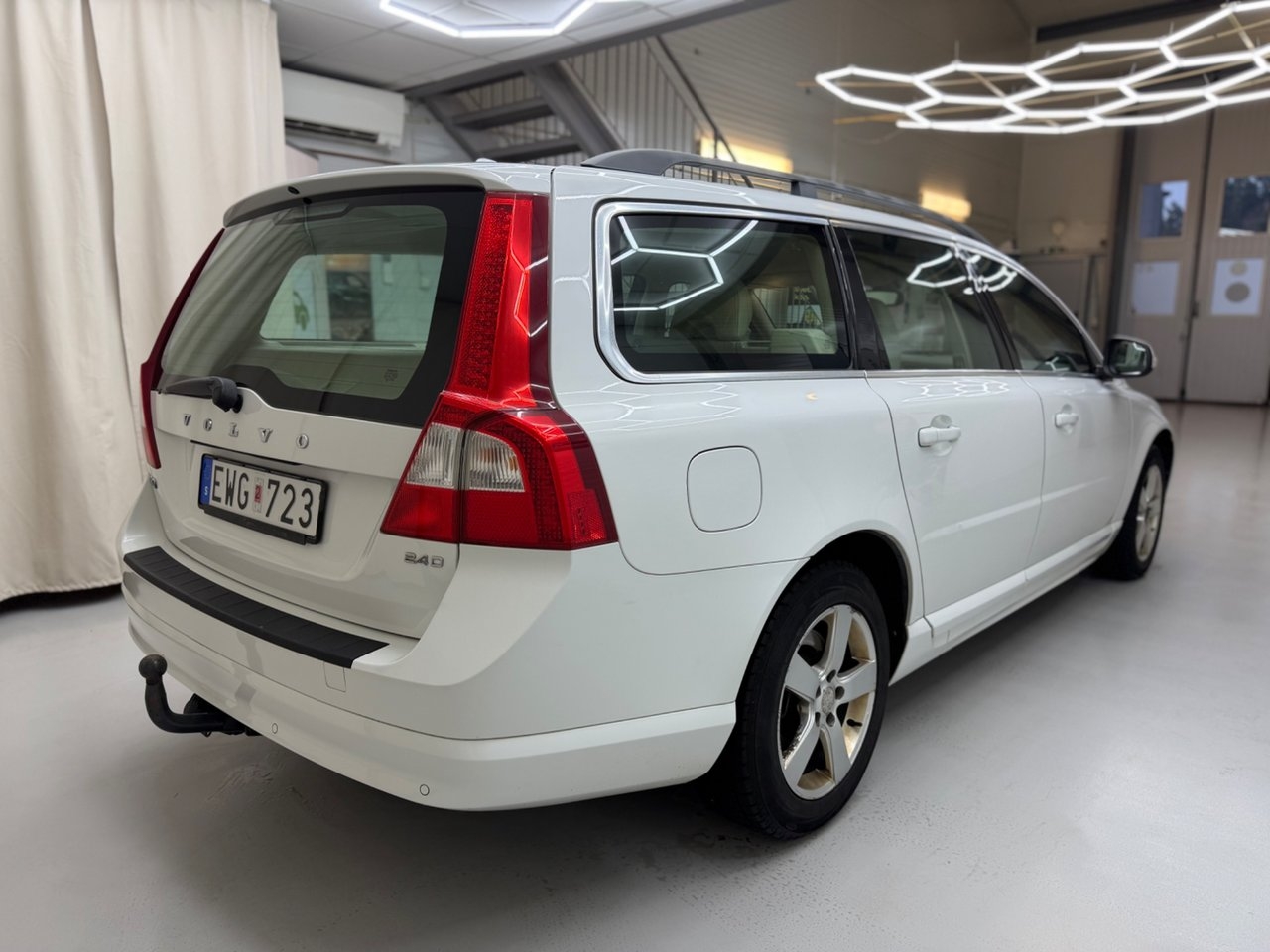 Volvo V70 2.4D Momentum Business 2010, bild 4/10