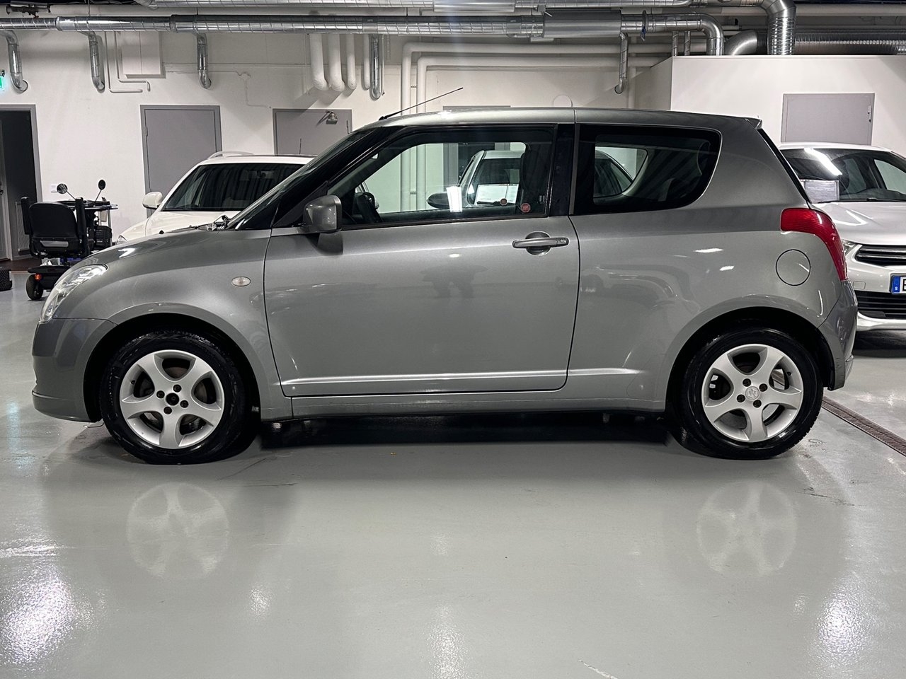 Suzuki Swift 1300 2006, bild 6/8