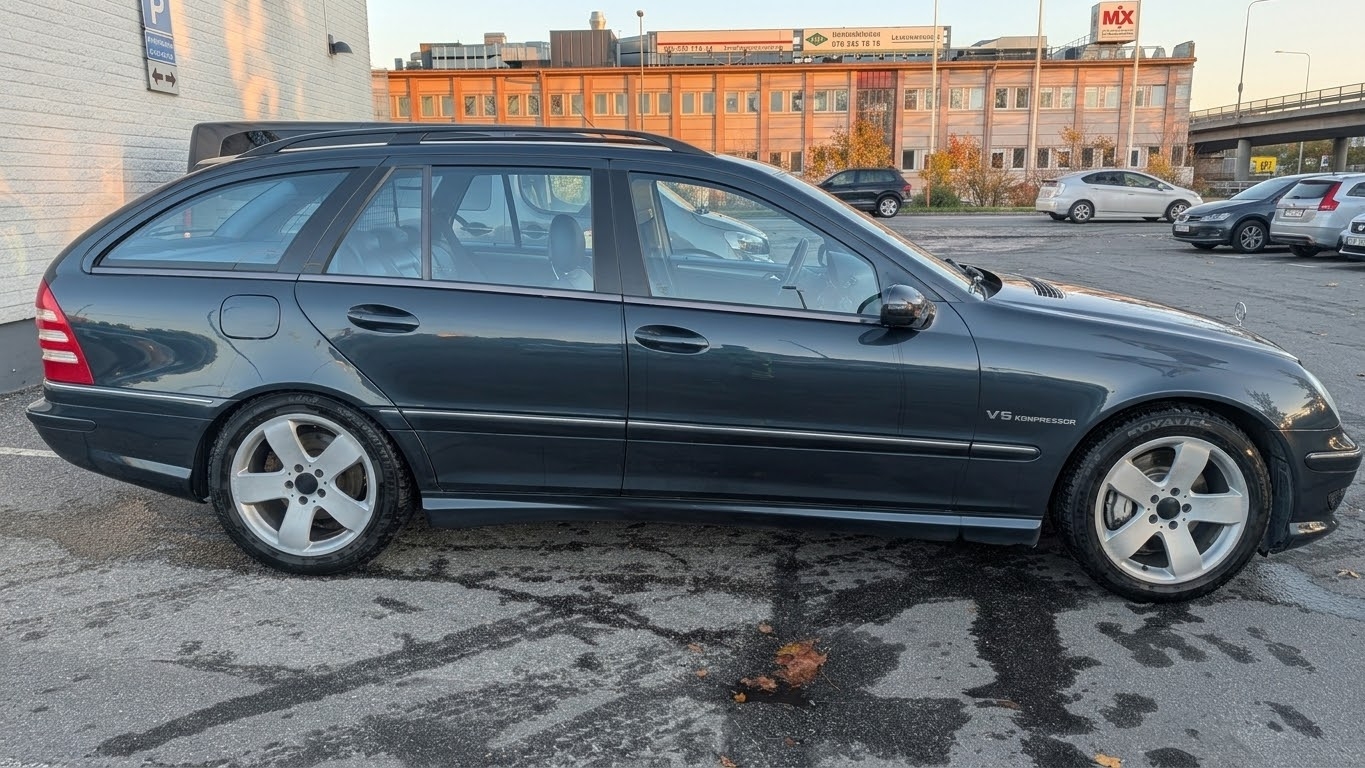 Mercedes-Benz C 32 AMG 2003, kuva 2/6