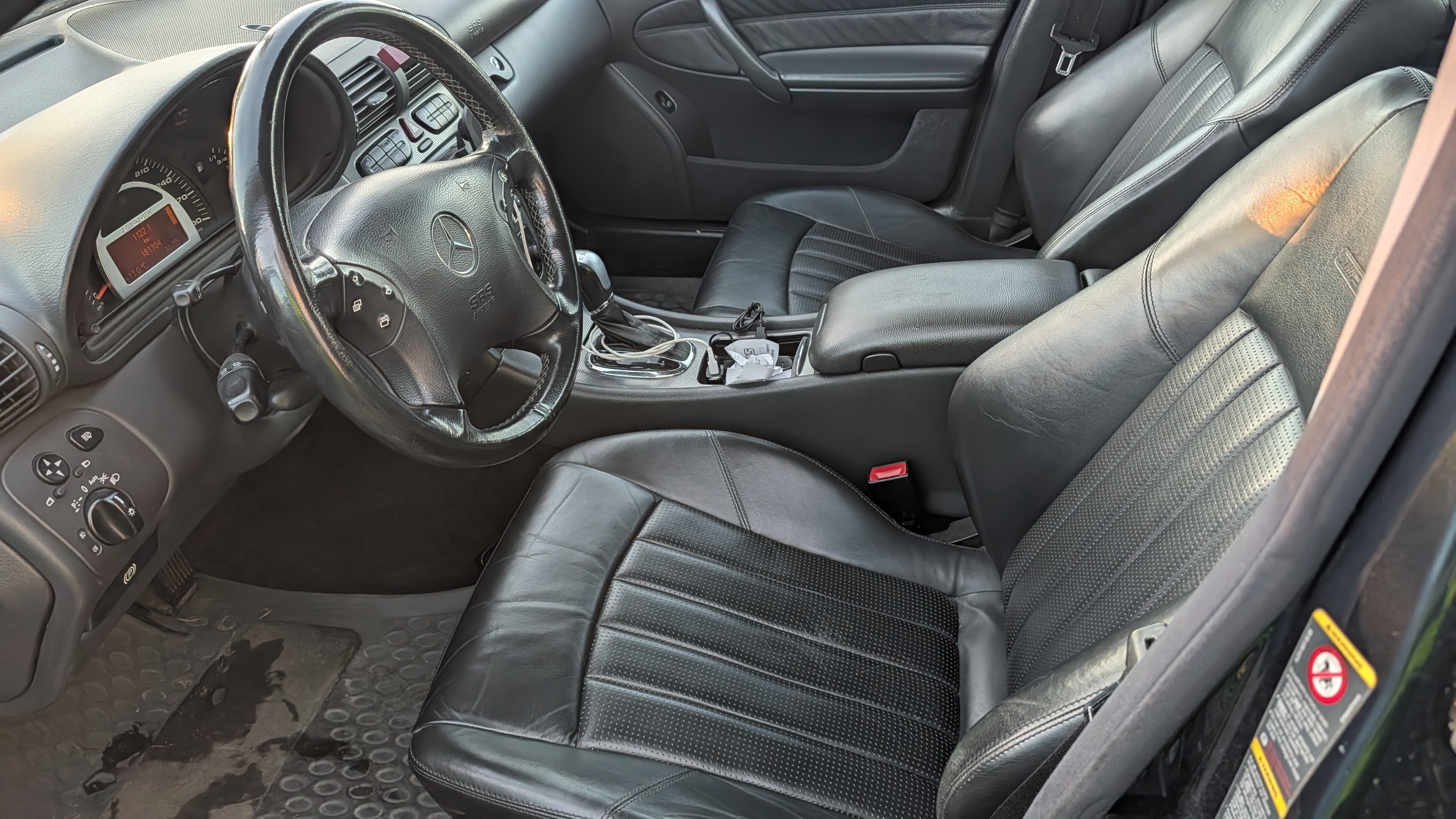 Mercedes-Benz C 32 AMG 2003, kuva 5/6