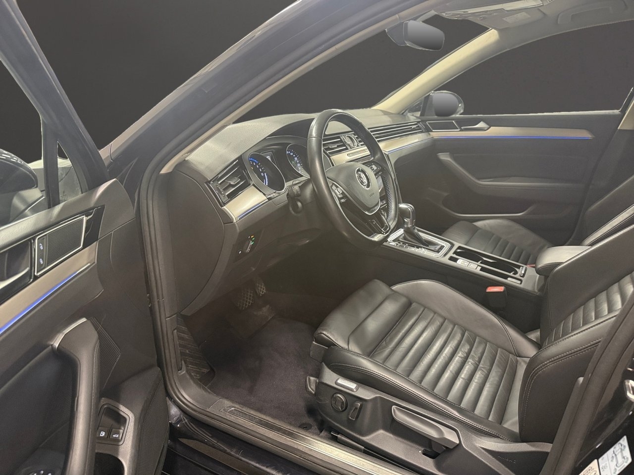 Volkswagen Passat 2018, bild 7/10