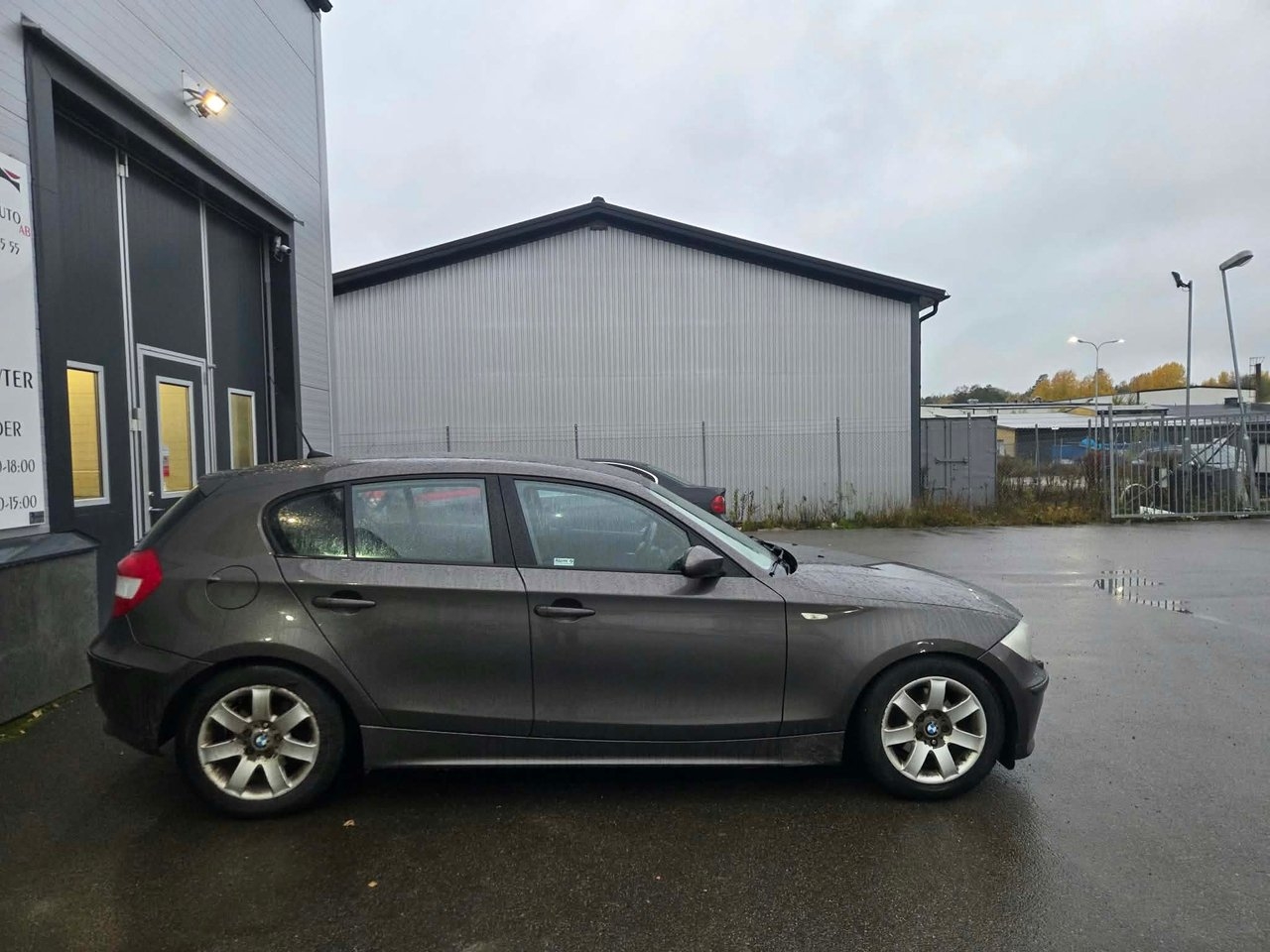 BMW 120i Advantage 2005, kuva 2/10