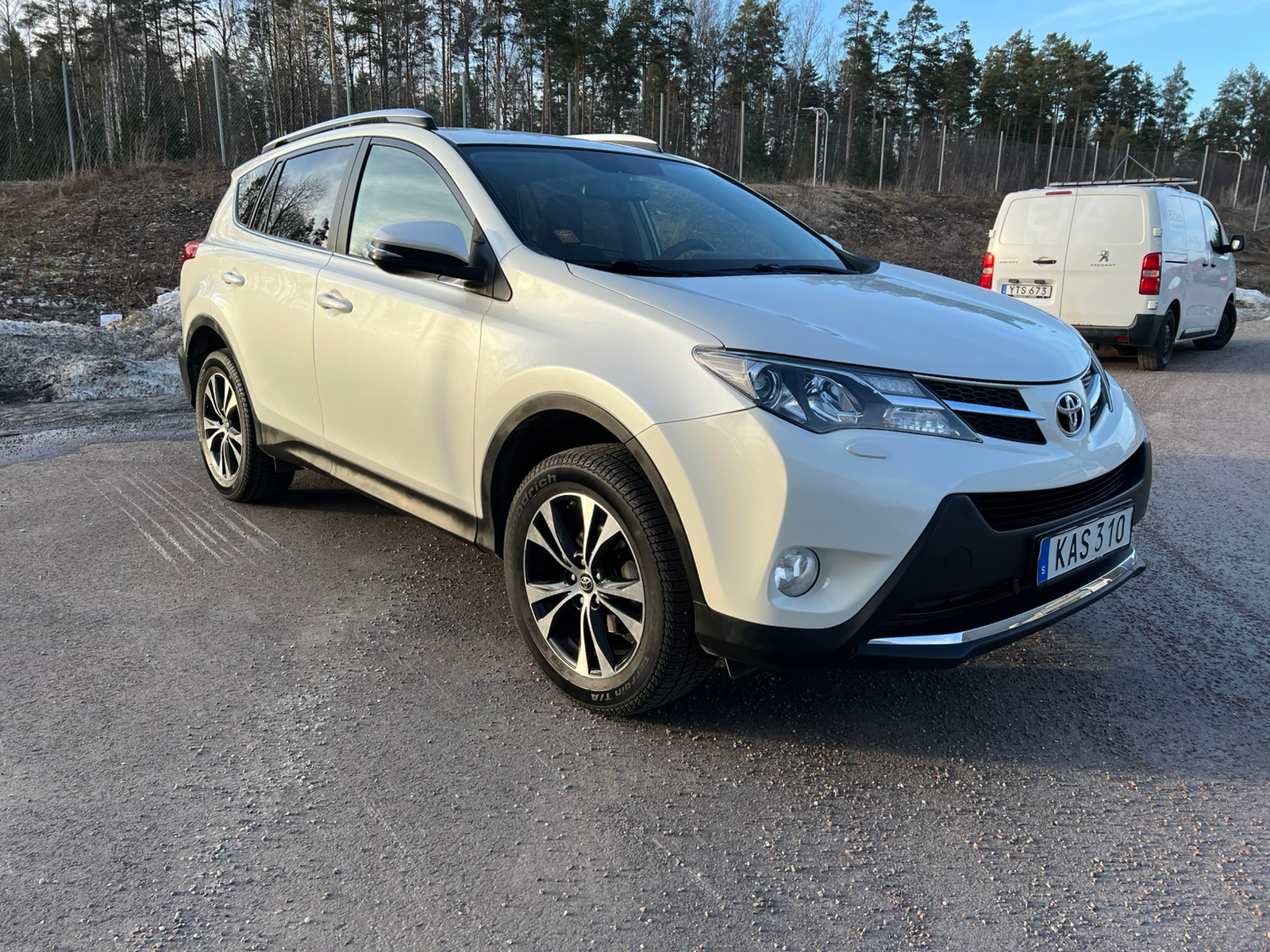 Toyota RAV4 2.0 2015, bild 4/5