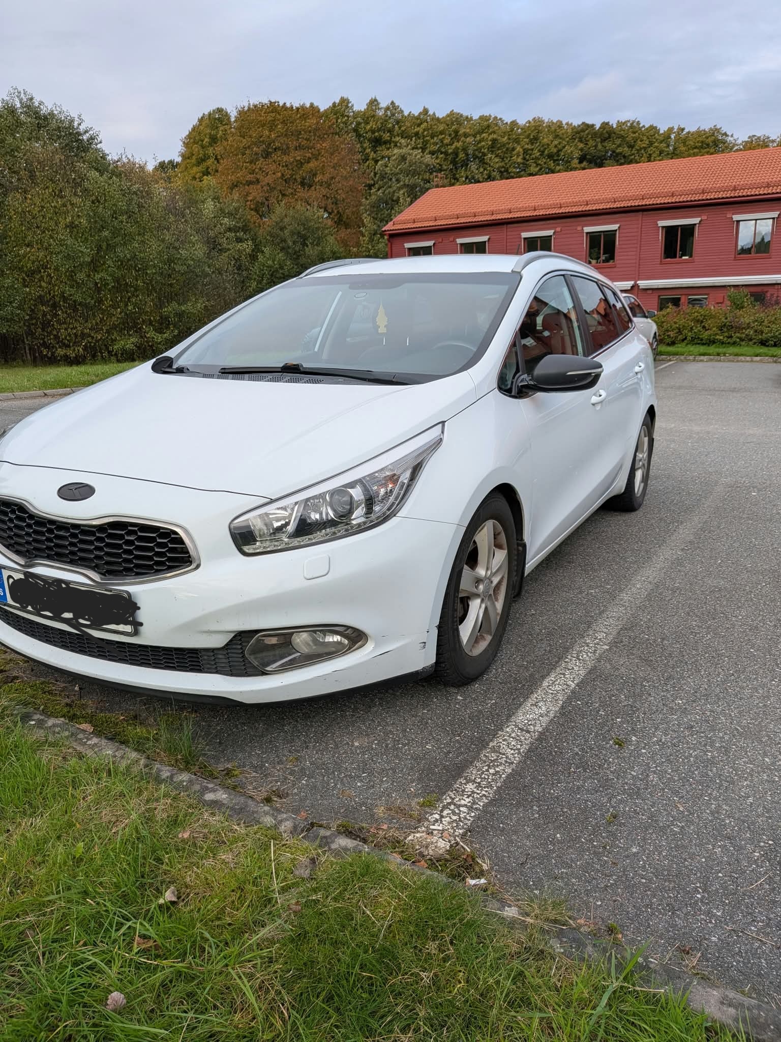 Kia Ceed 1.6 CRDi 128 2013, photo 2/6
