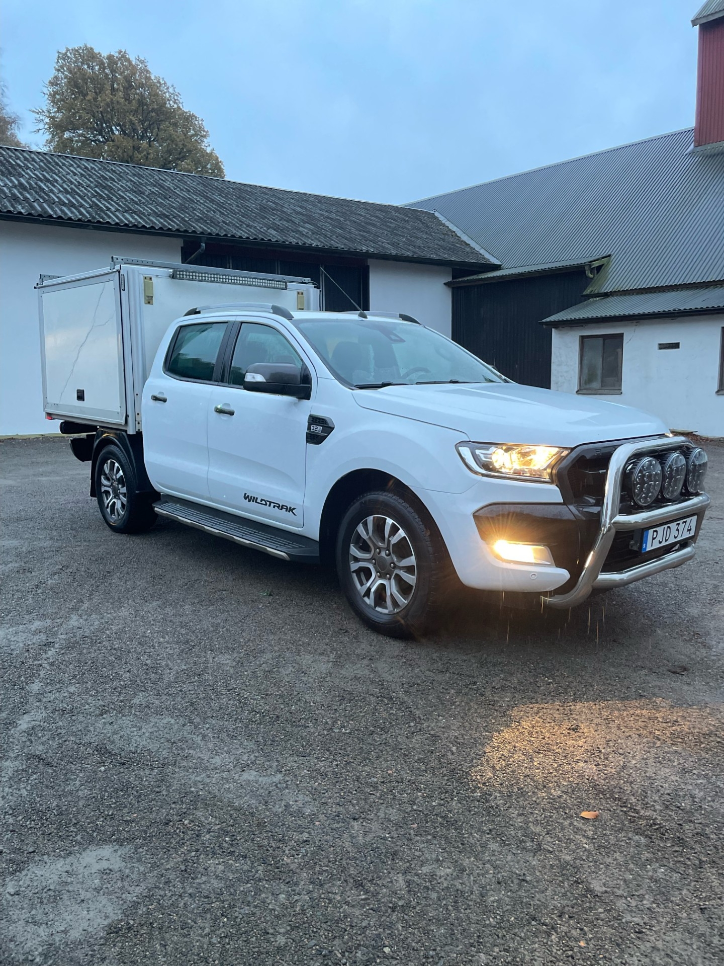 Ford Ranger 3.2 TDCi 2017, bild 2/8