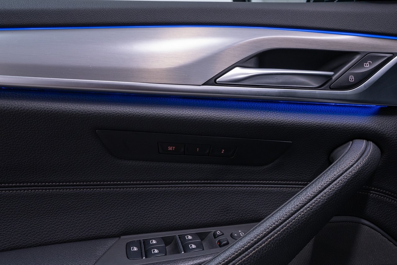 BMW 540i M Sport 2018, photo 9/10