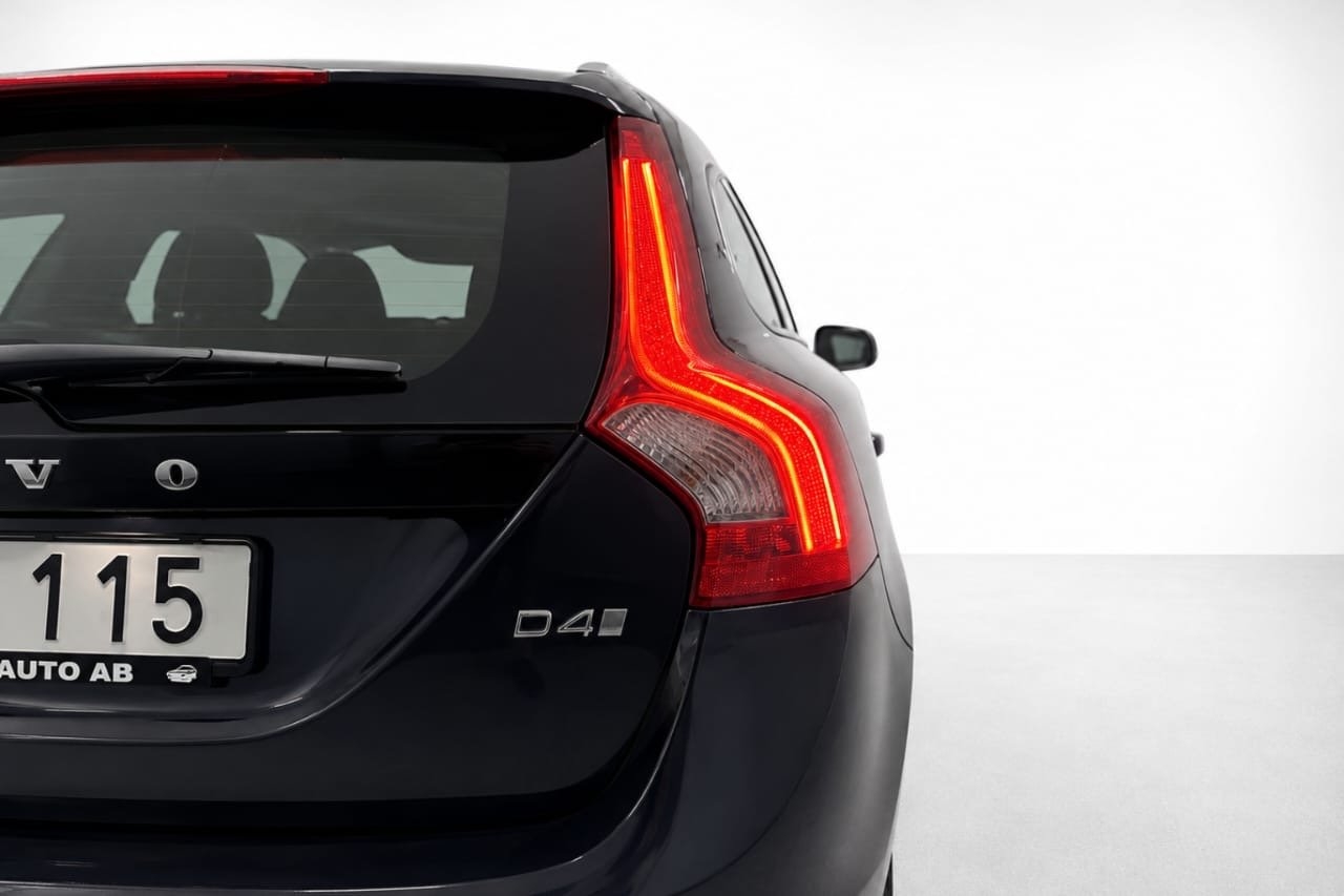 Volvo V60 D4 Momentum Classic 2018, bild 7/10