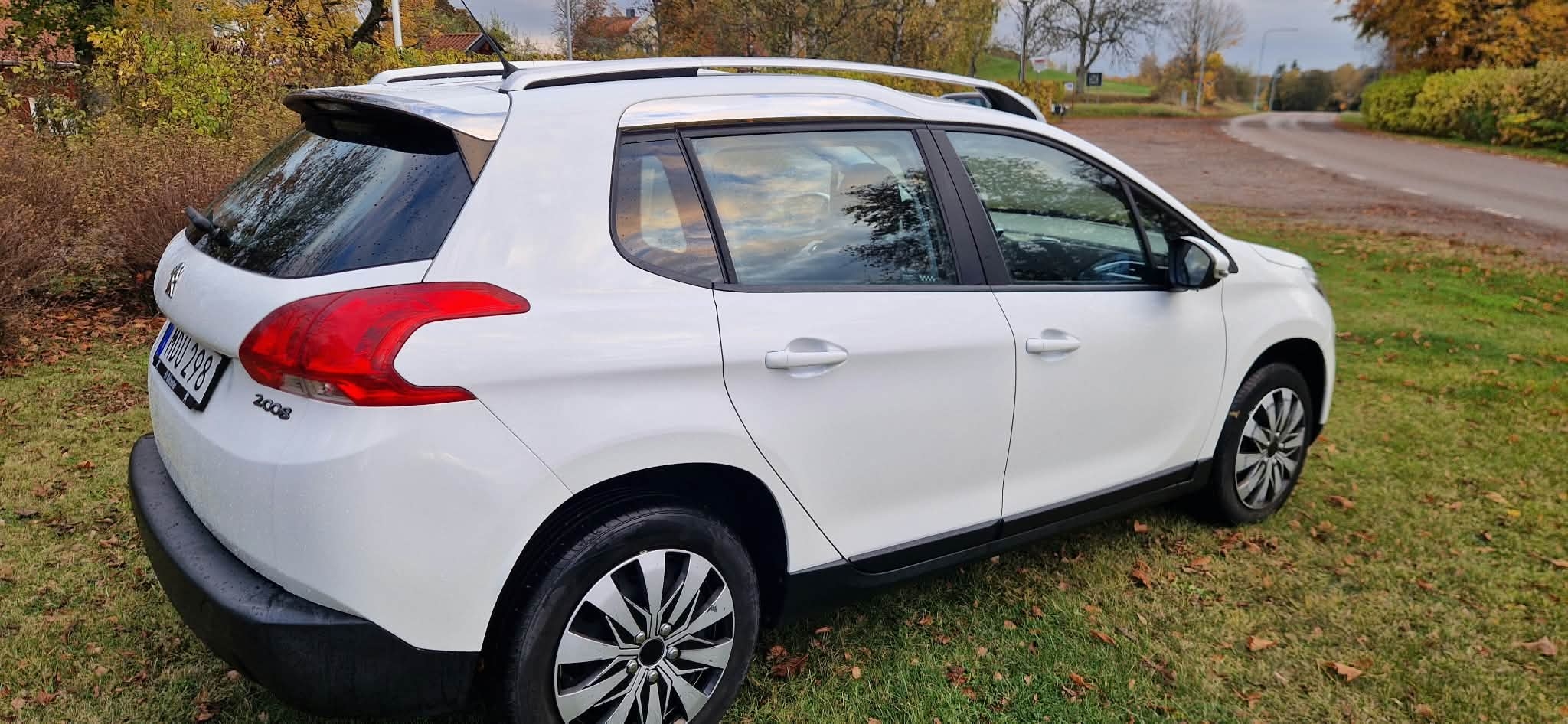 Peugeot 2008 PureTech 110 2015, kuva 4/9