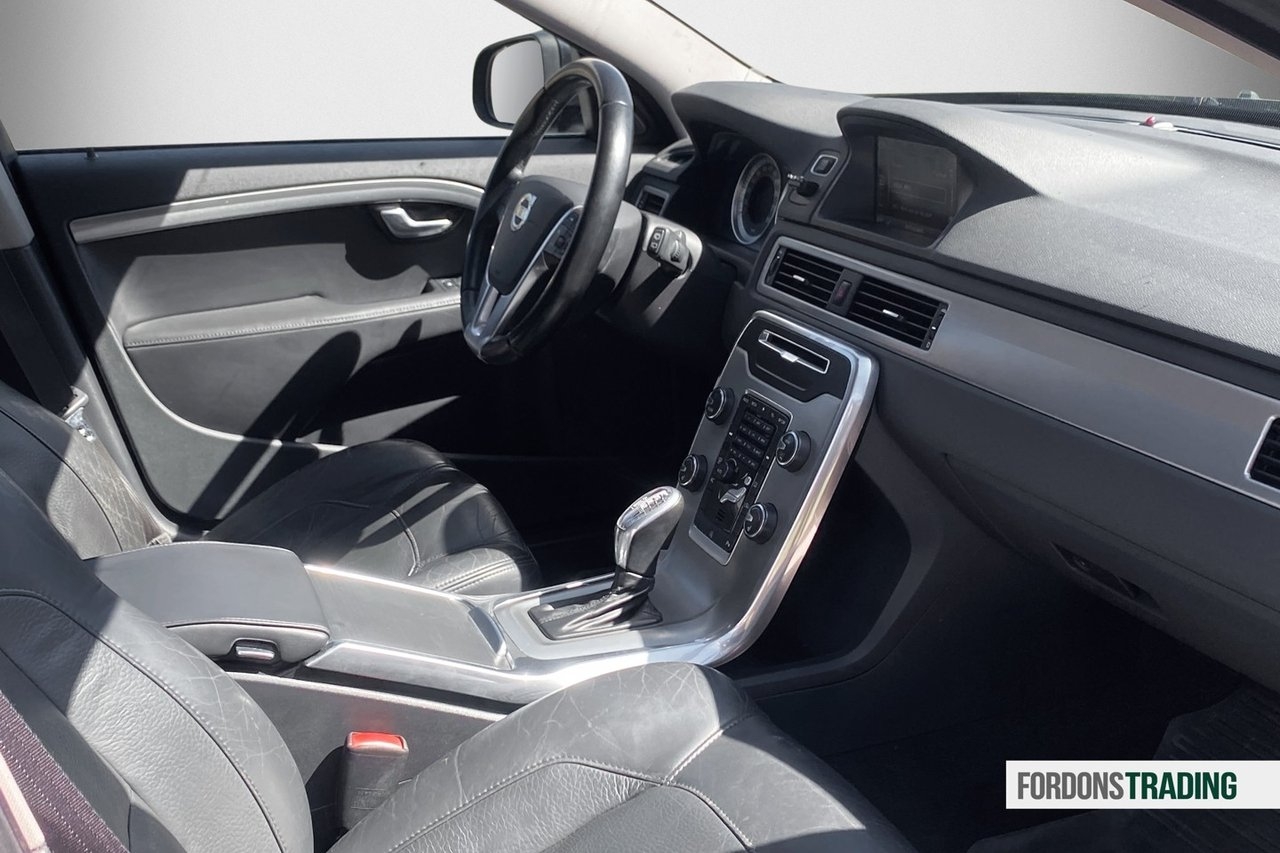 Volvo V70 Momentum 2013, bild 7/8