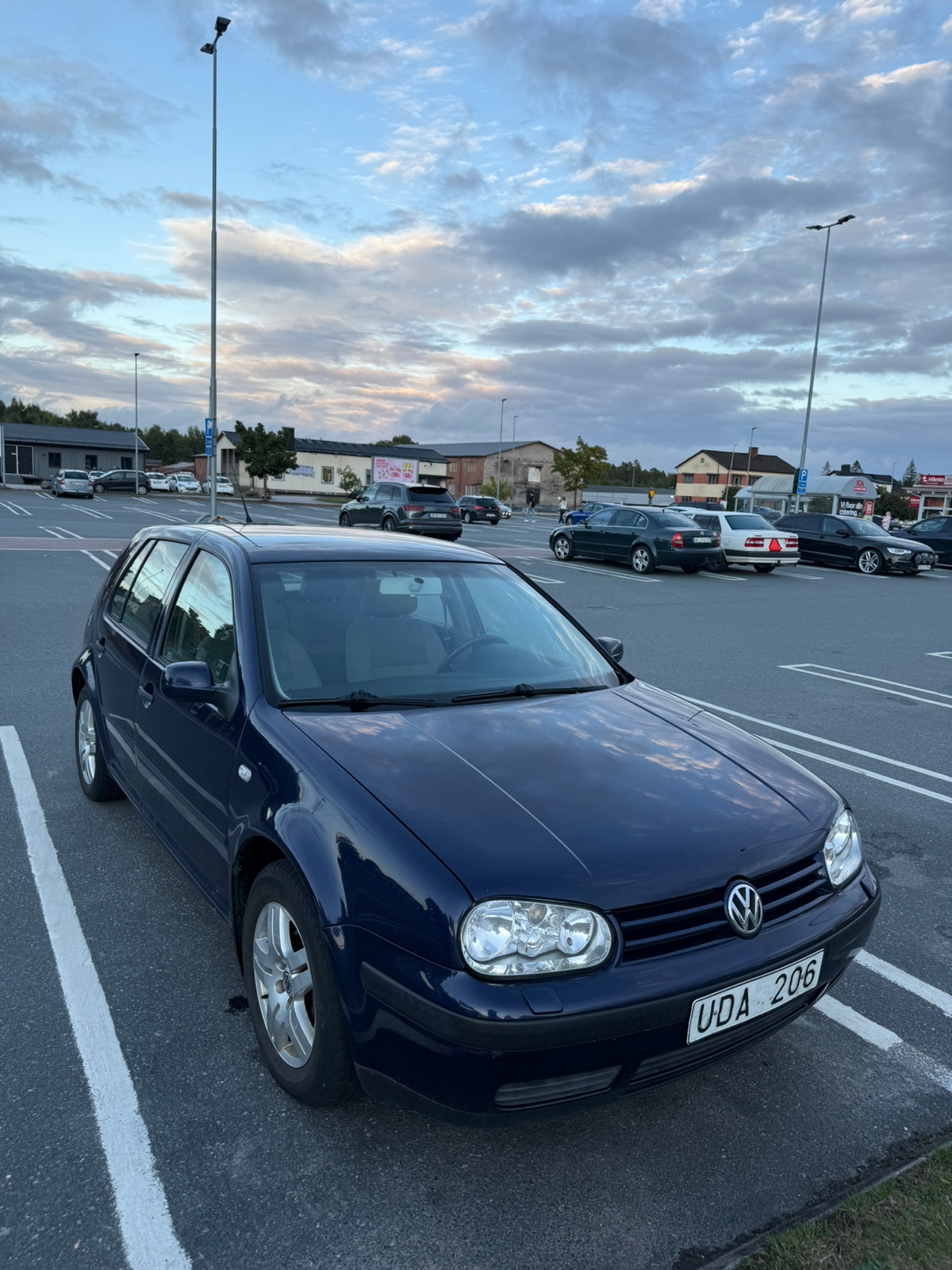 Volkswagen Golf 1.6 2003, kuva 3/10