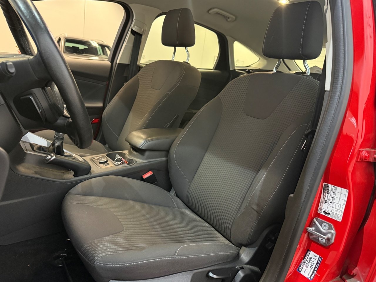 Ford Focus 1.0 EcoBoost Titanium 2014, bild 6/8