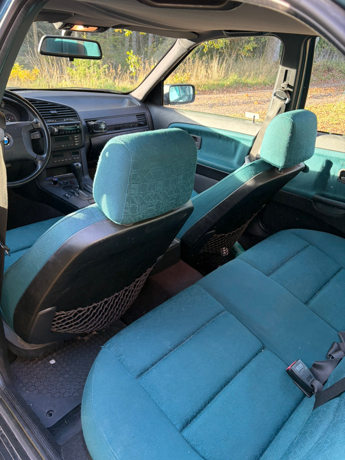 BMW 320i 1998, bild 6/10