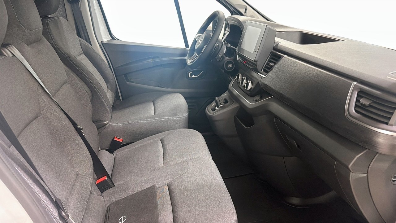 Nissan Primastar dCi 150 N-CONNECTA 2026, photo 3/9