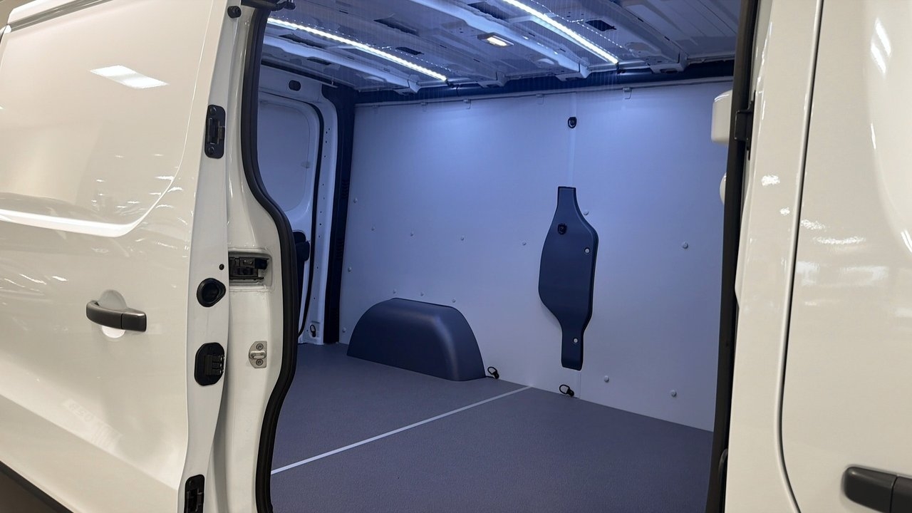 Nissan Primastar dCi 150 N-CONNECTA 2026, photo 5/9