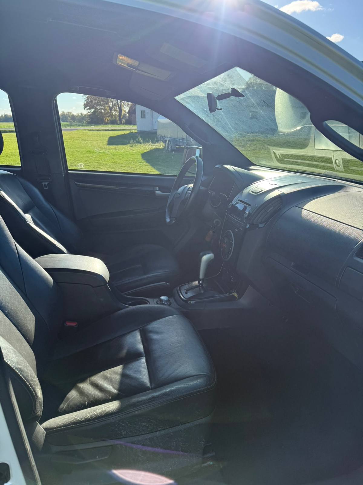 Isuzu D-MAX 2.5 Diesel 2016, bild 4/9