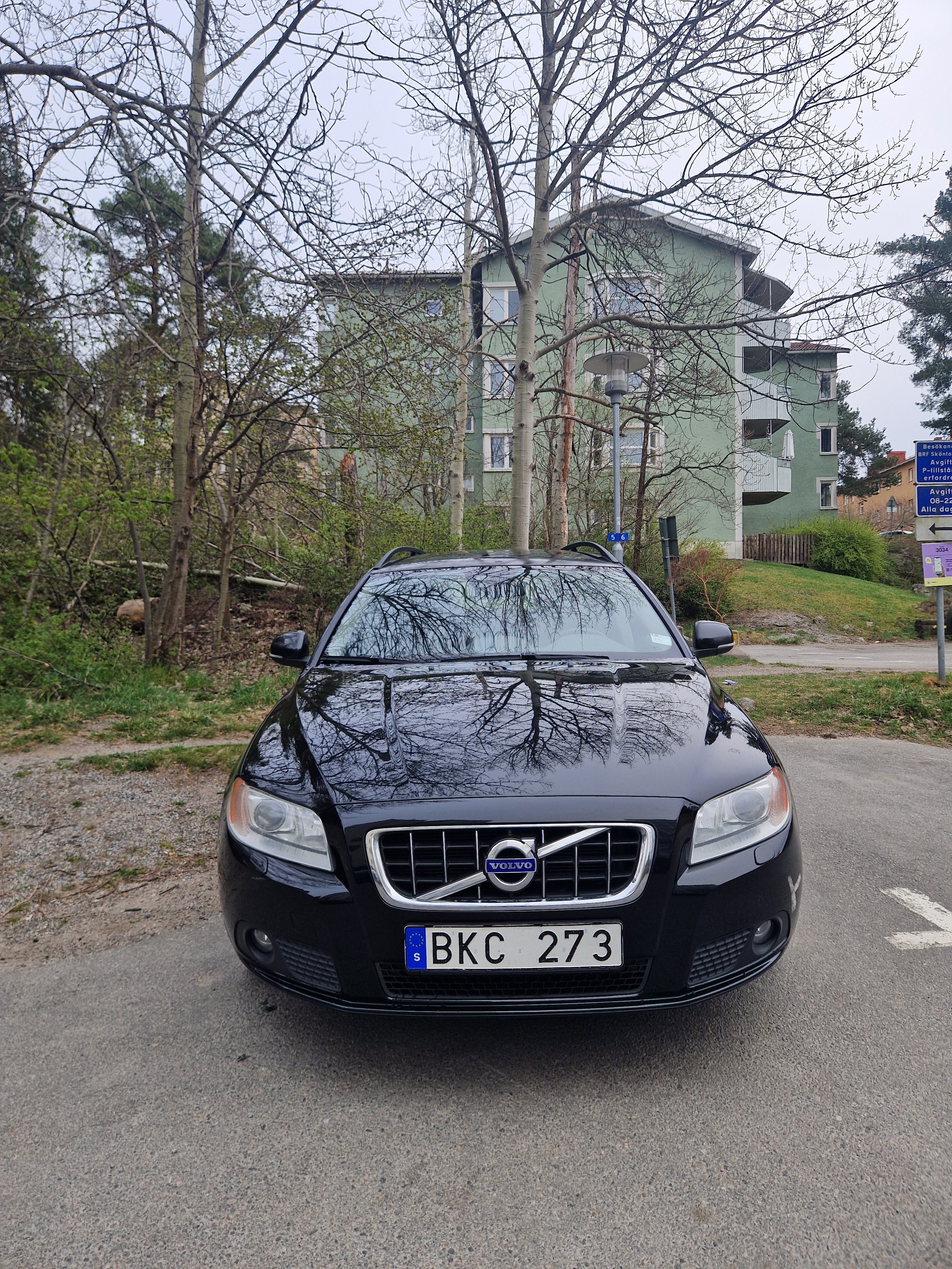Volvo V70 Momentum 2012, bild 2/8