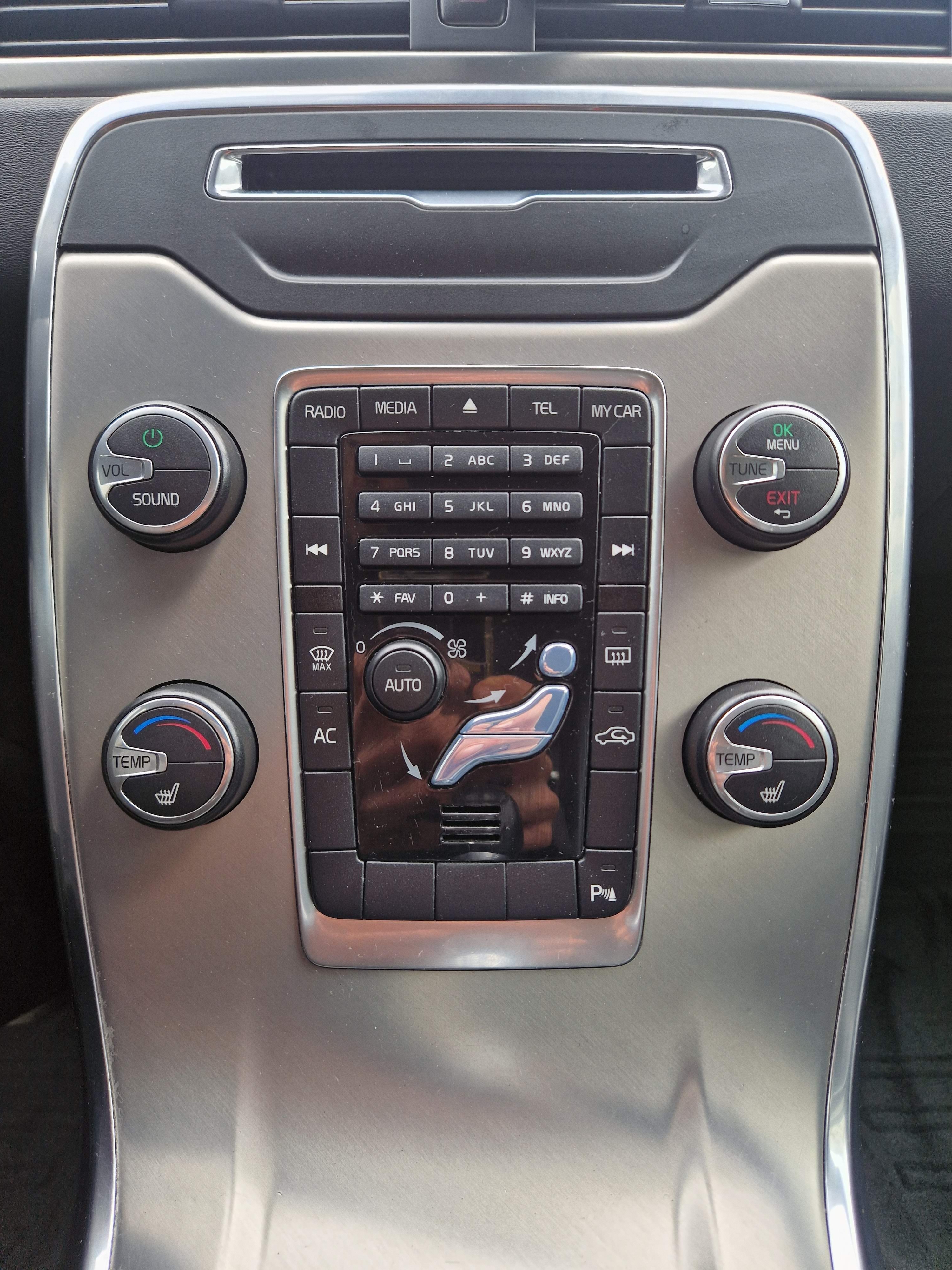 Volvo V70 Momentum 2012, bild 8/8