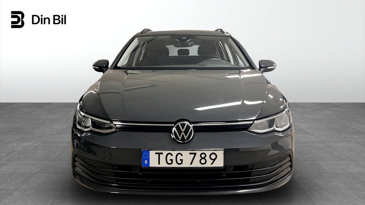 Volkswagen Golf 1.5 eTSI 2023, bild 4/10