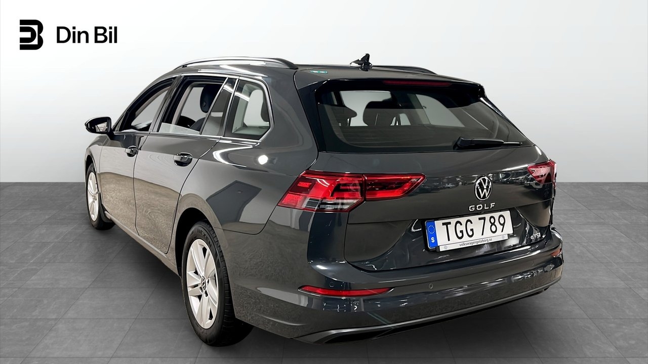 Volkswagen Golf 1.5 eTSI 2023, bild 3/10