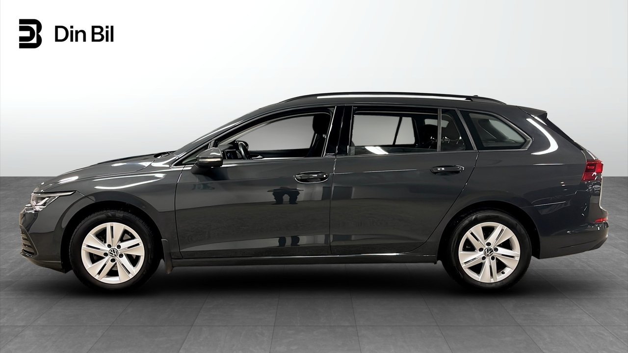 Volkswagen Golf 1.5 eTSI 2023, bild 2/10