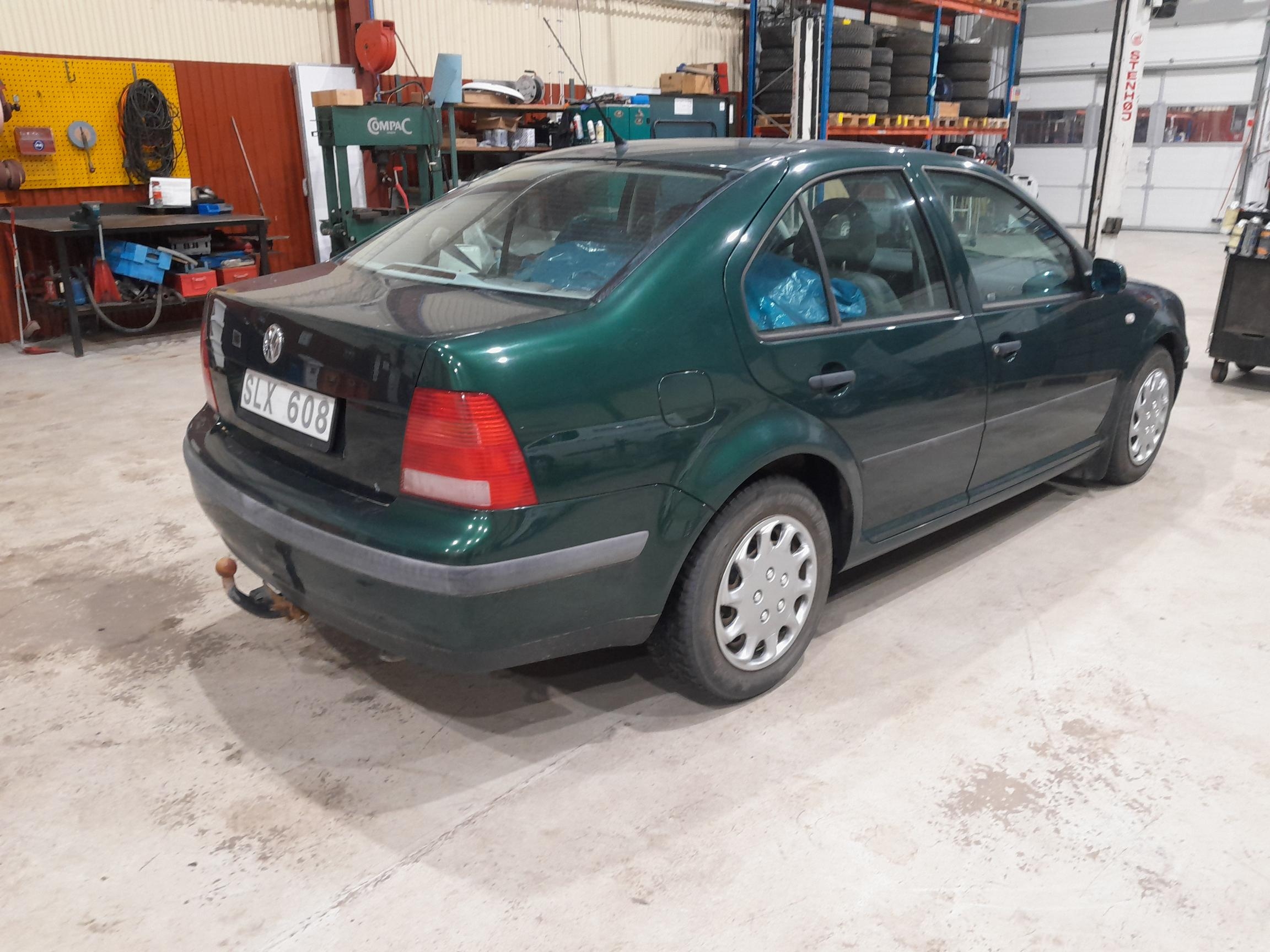 Volkswagen Bora 1.6 2001, bild 2/3