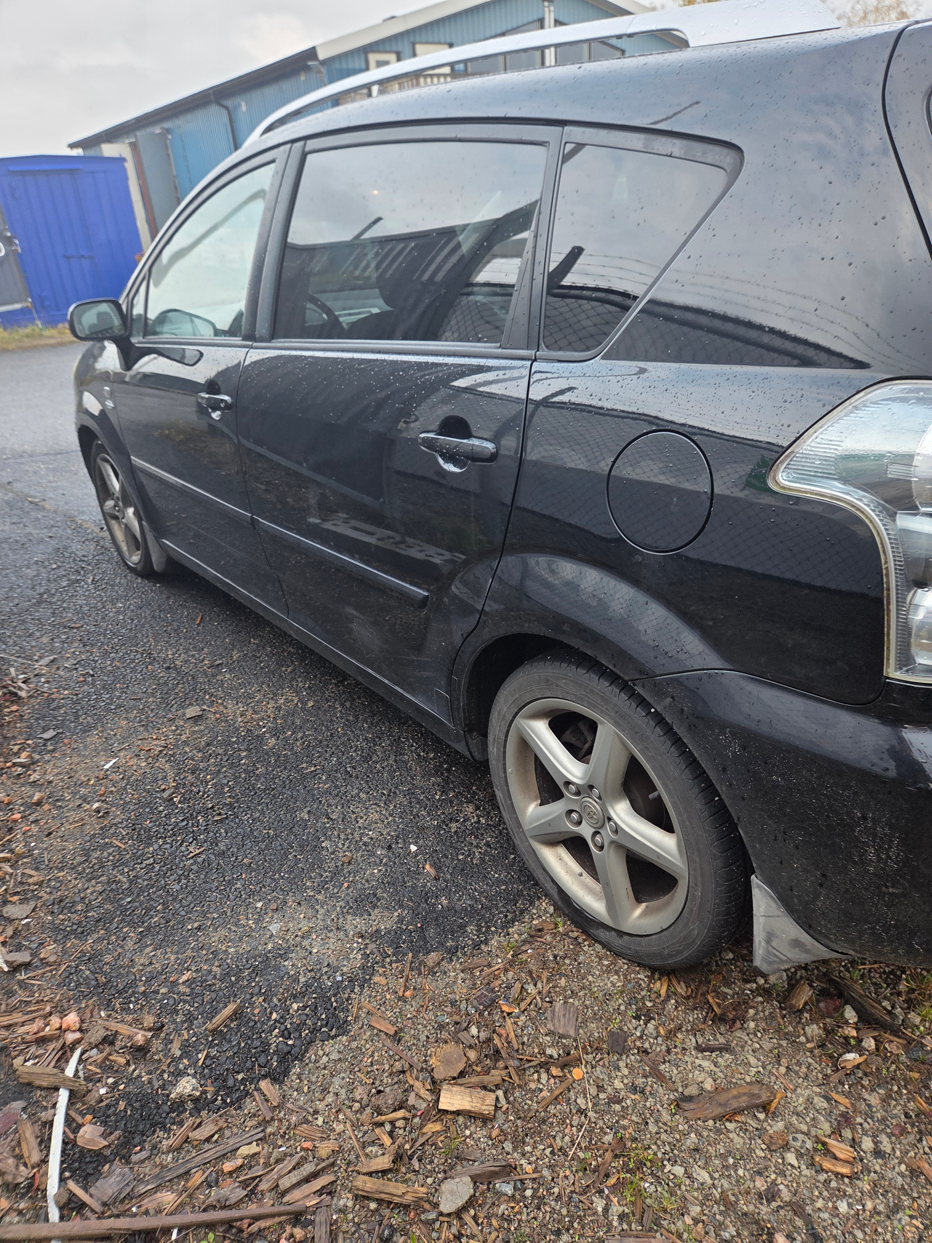 Toyota Corolla Verso 2.2 D-CAT 2007, bild 2/5