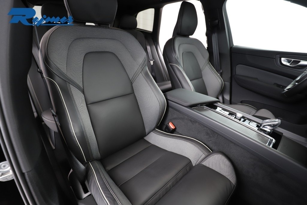 Volvo XC60 Plus Nordic 2026, photo 6/10