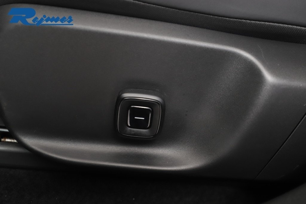 Volvo EX30 Extended Range Plus 2025, bild 7/10