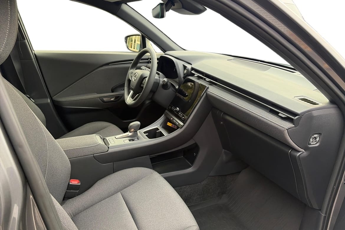 Lexus LBX 2026, bild 7/10