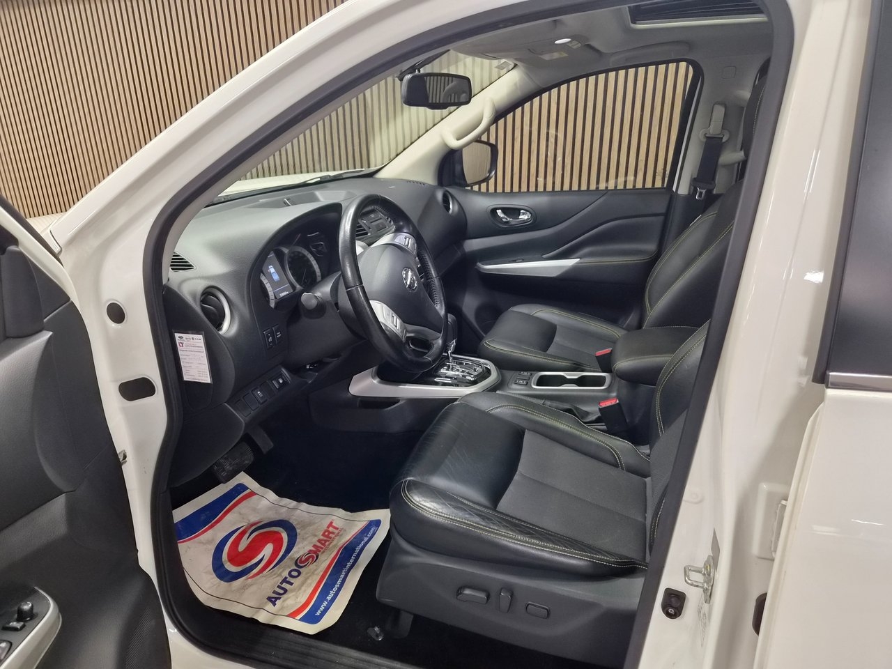 Nissan Navara 2.3 dCi 2019, bild 6/10