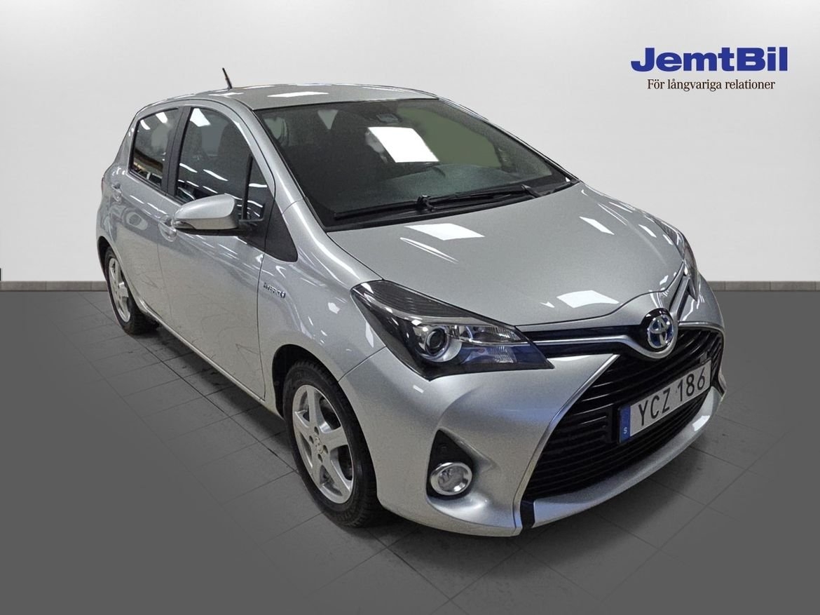 Toyota Yaris 1.5 Hybrid 2016, bild 3/10