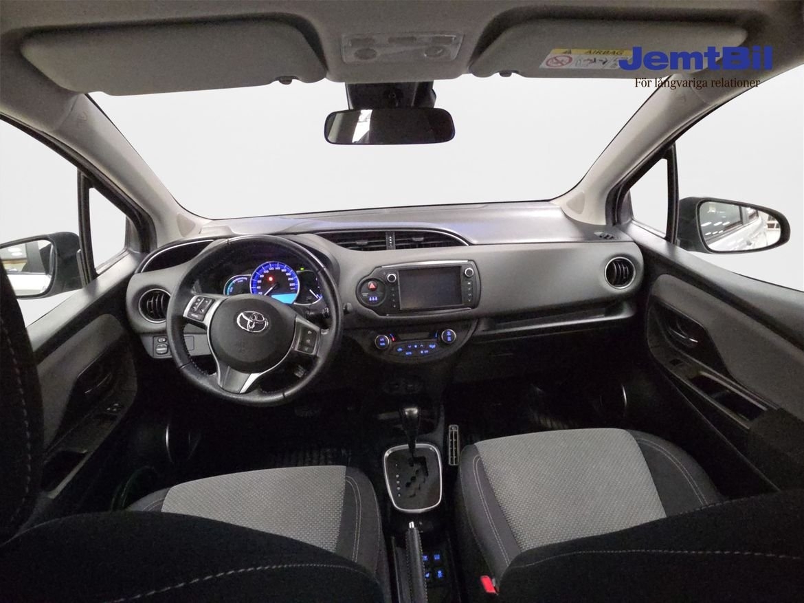 Toyota Yaris 1.5 Hybrid 2016, bild 7/10