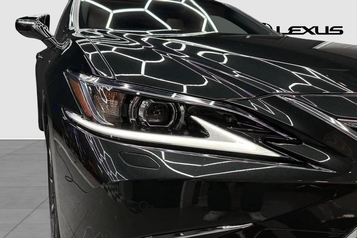 Lexus ES 300h 2024, photo 9/10