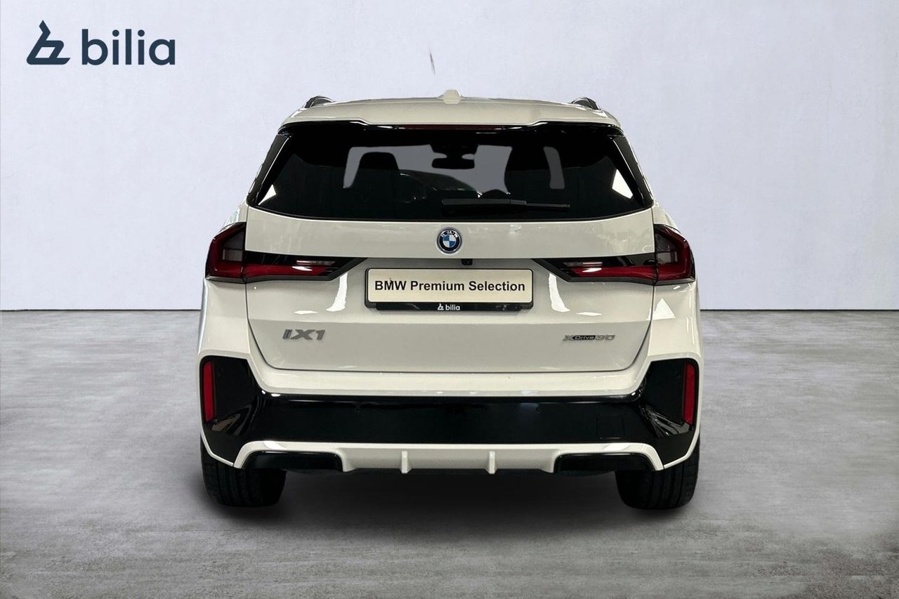 BMW iX1 M Sport 2024, bild 4/10