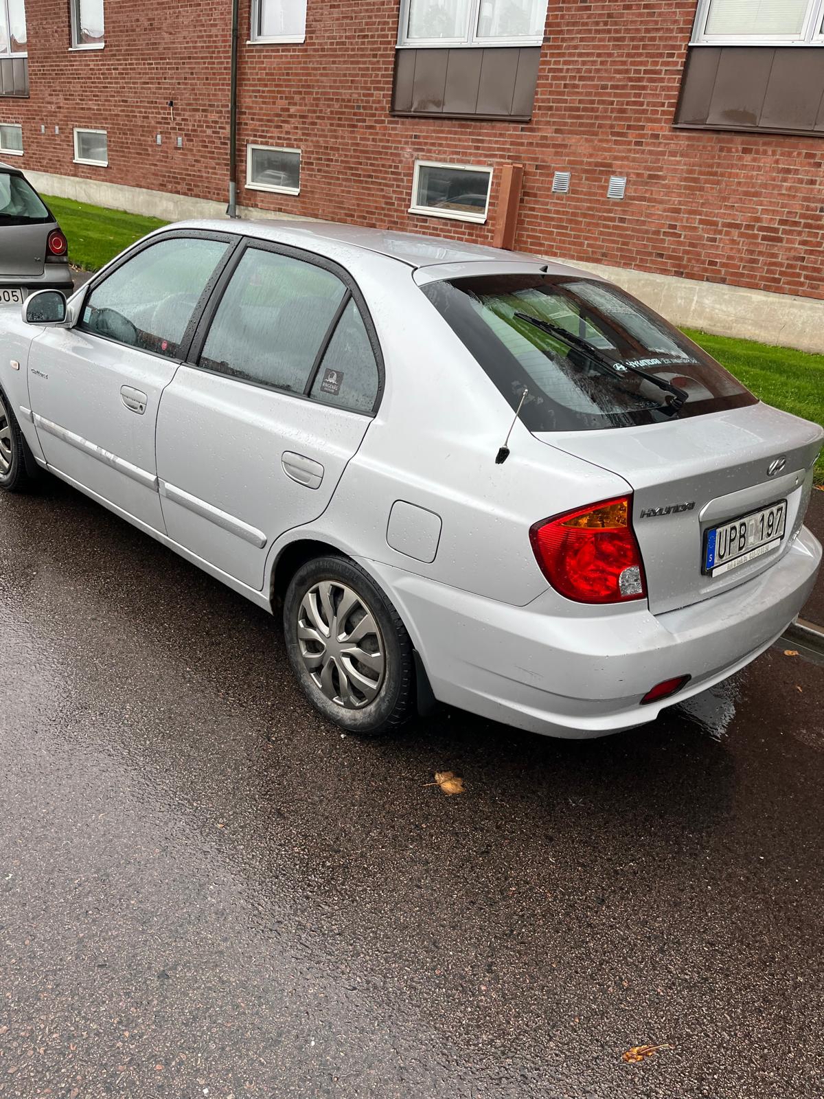 Hyundai Accent 2004, bild 3/6