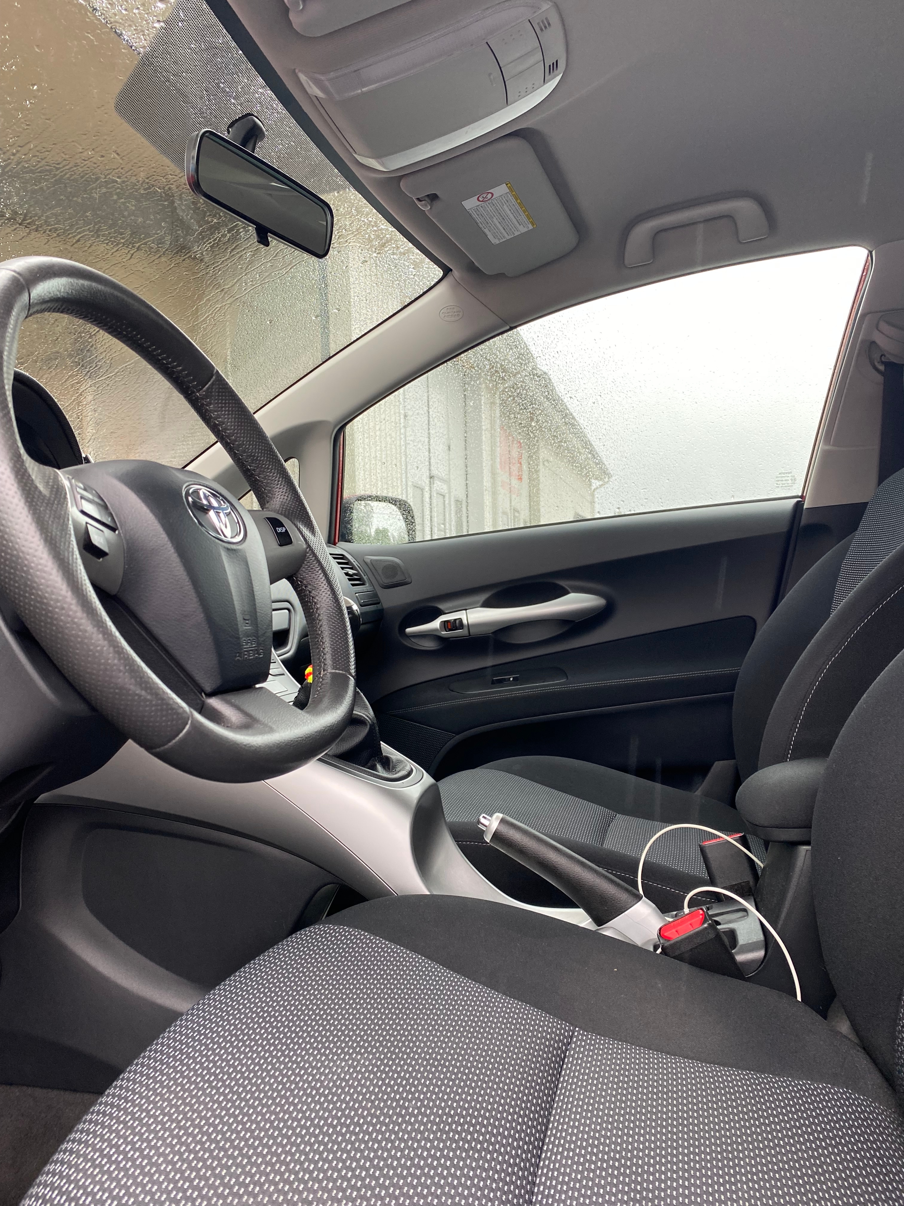 Toyota Auris 1.4 D-4D 2010, bild 3/5