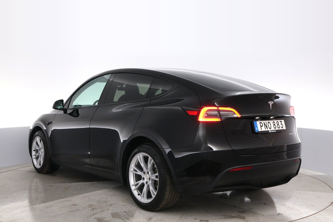 Tesla Model Y 2023, bild 4/10