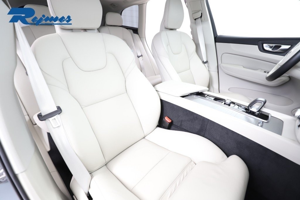 Volvo XC60 Plus Dark 2025, bild 6/10