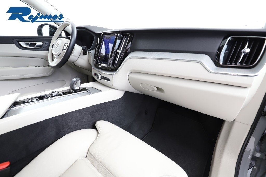 Volvo XC60 Plus Dark 2025, bild 5/10