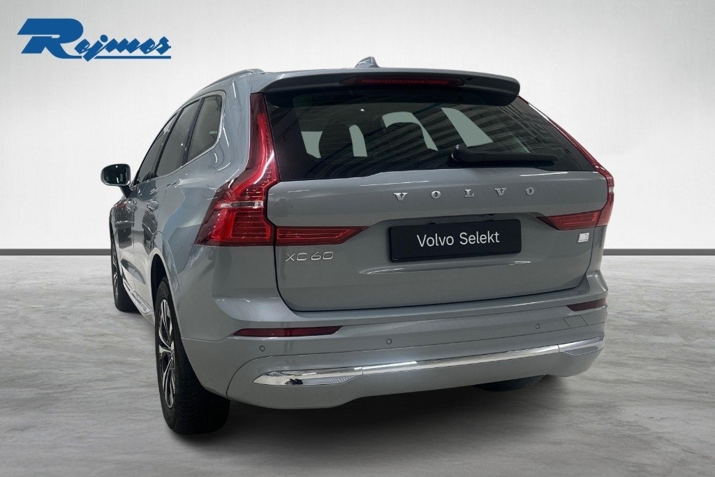 Volvo XC60 Core 2024, bild 2/10