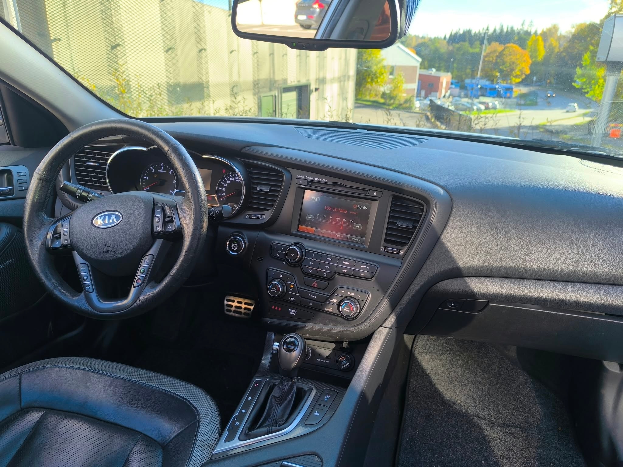 Kia Optima 1.7 CRDi 2012, bild 6/8