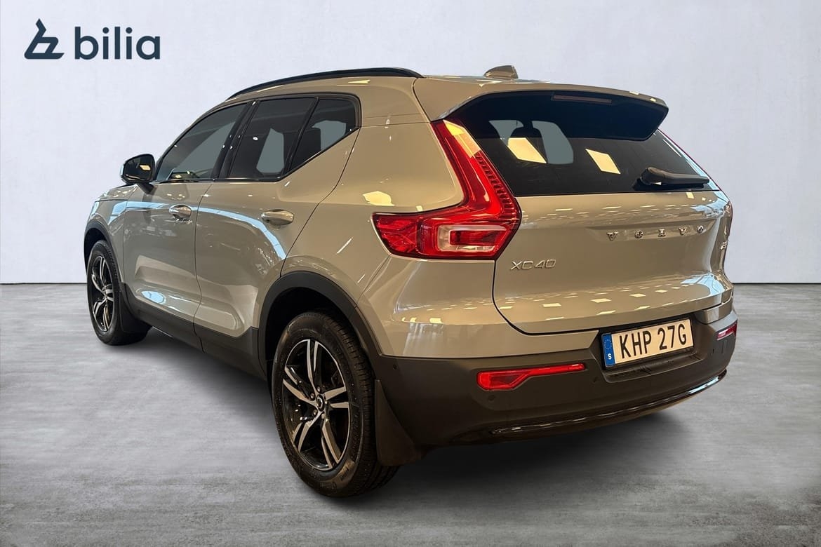 Volvo XC40 B3 Plus Dark 2025, bild 2/10
