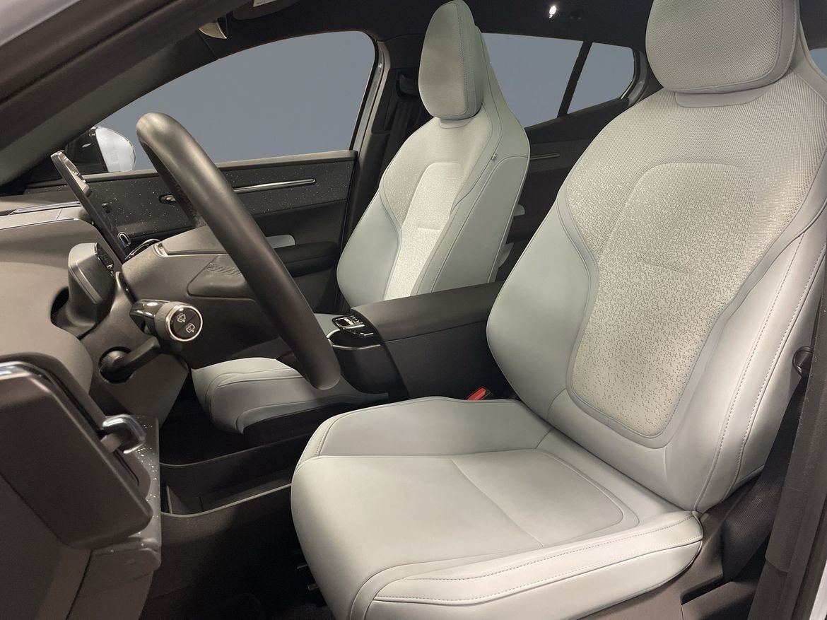 Volvo EX30 Performance Ultra 2024, bild 6/10